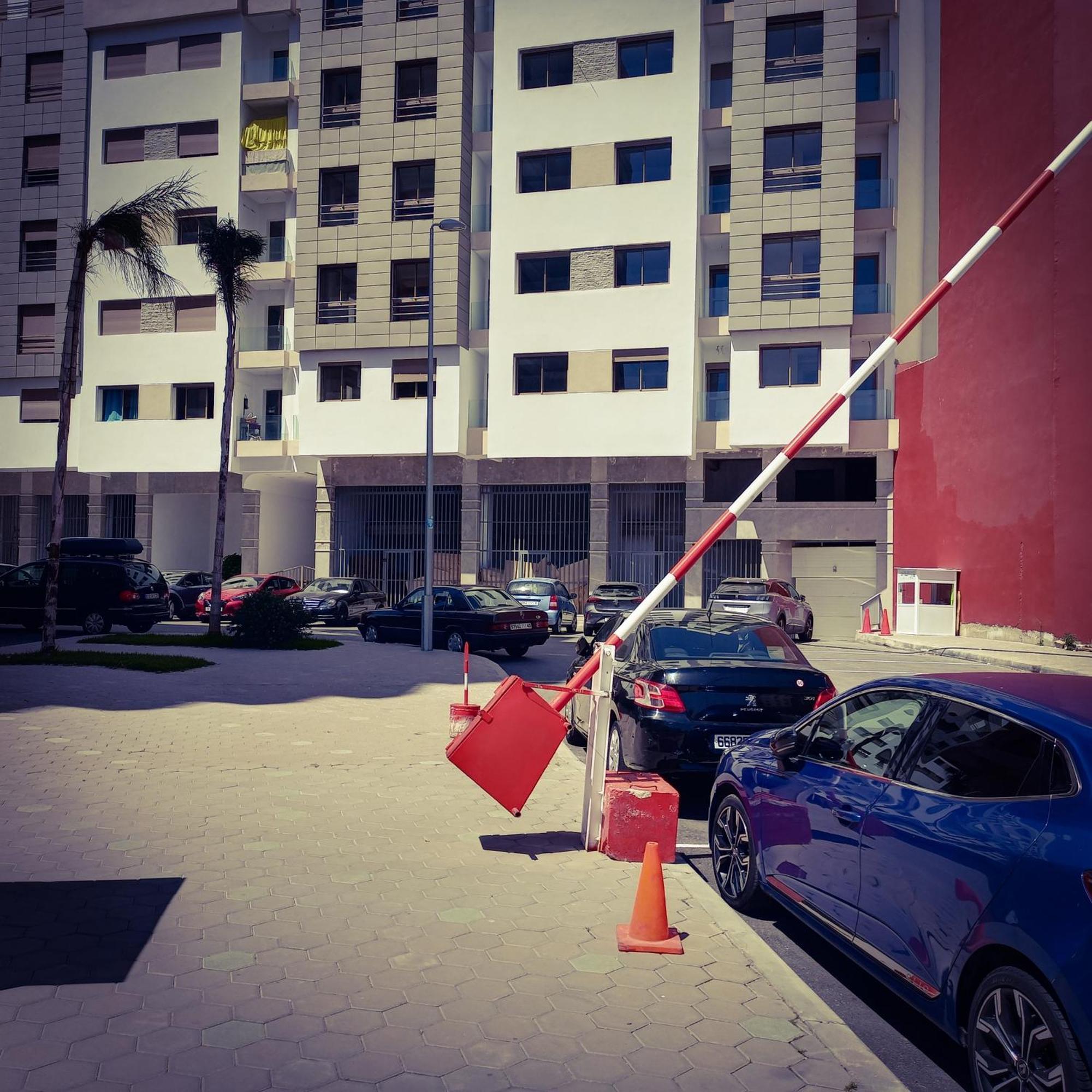 Super Apartement Totalement Neuf Et Climatise A Cote Du Centre Commercial Marjane M2 탕헤르 외부 사진