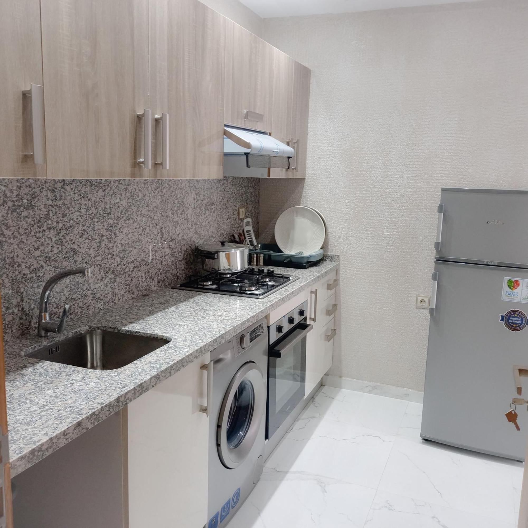 Super Apartement Totalement Neuf Et Climatise A Cote Du Centre Commercial Marjane M2 탕헤르 외부 사진